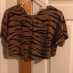 Cropped Leopard 🐆 Forever 21, top